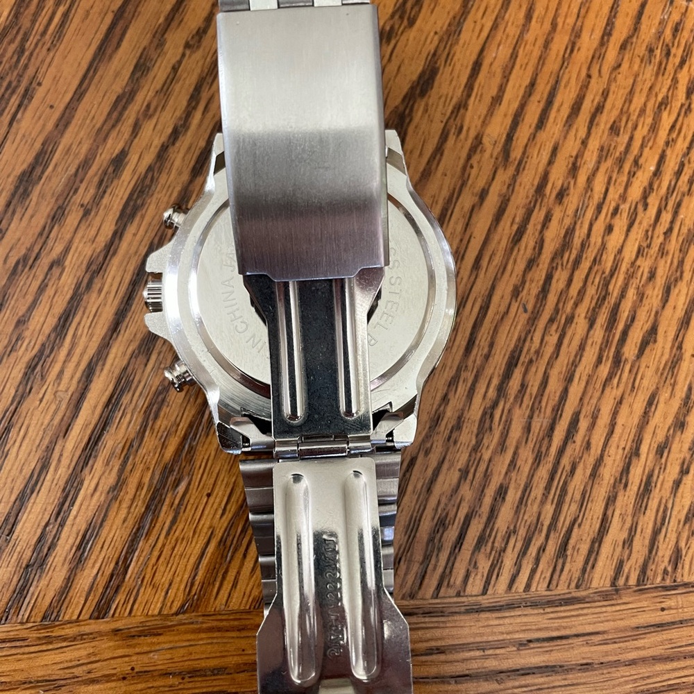 B&R Mens Stainless Steel Quartz Watch - Picture 5 of 8